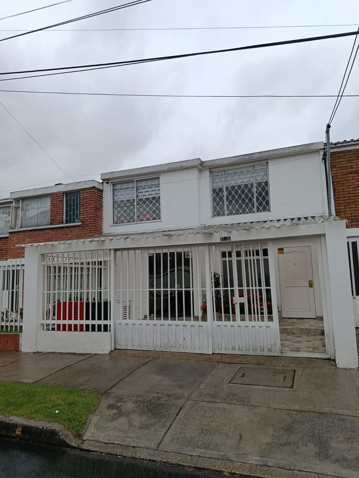 Fachada de centro de atención médica
